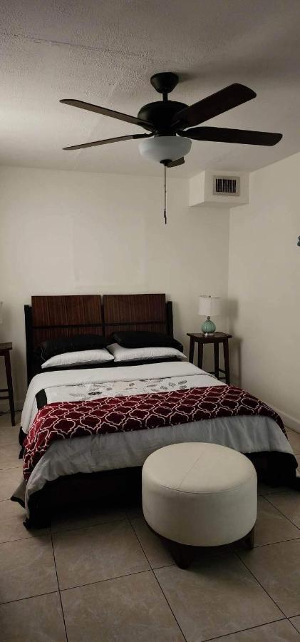 Leo Guest House Hollywood Ngoại thất bức ảnh