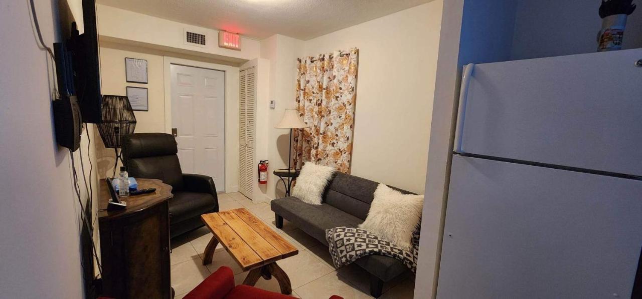 Leo Guest House Hollywood Ngoại thất bức ảnh